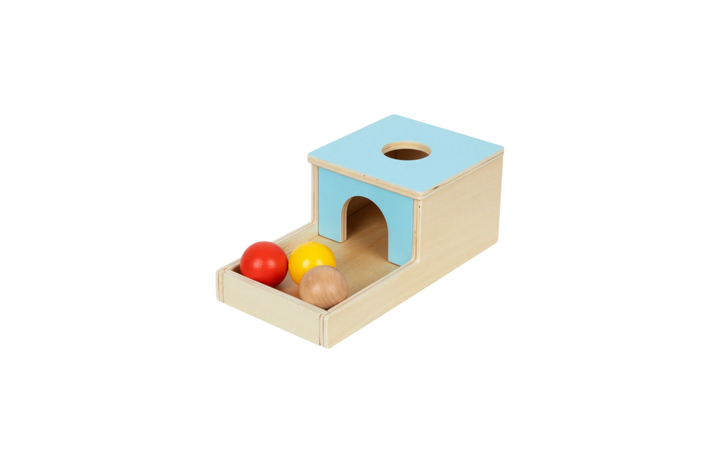 Монтесори кутия с топчета